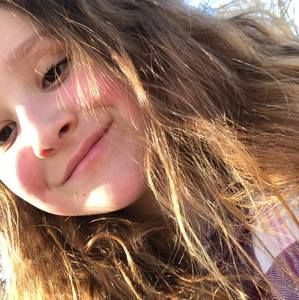 Meet your Posher, Mia